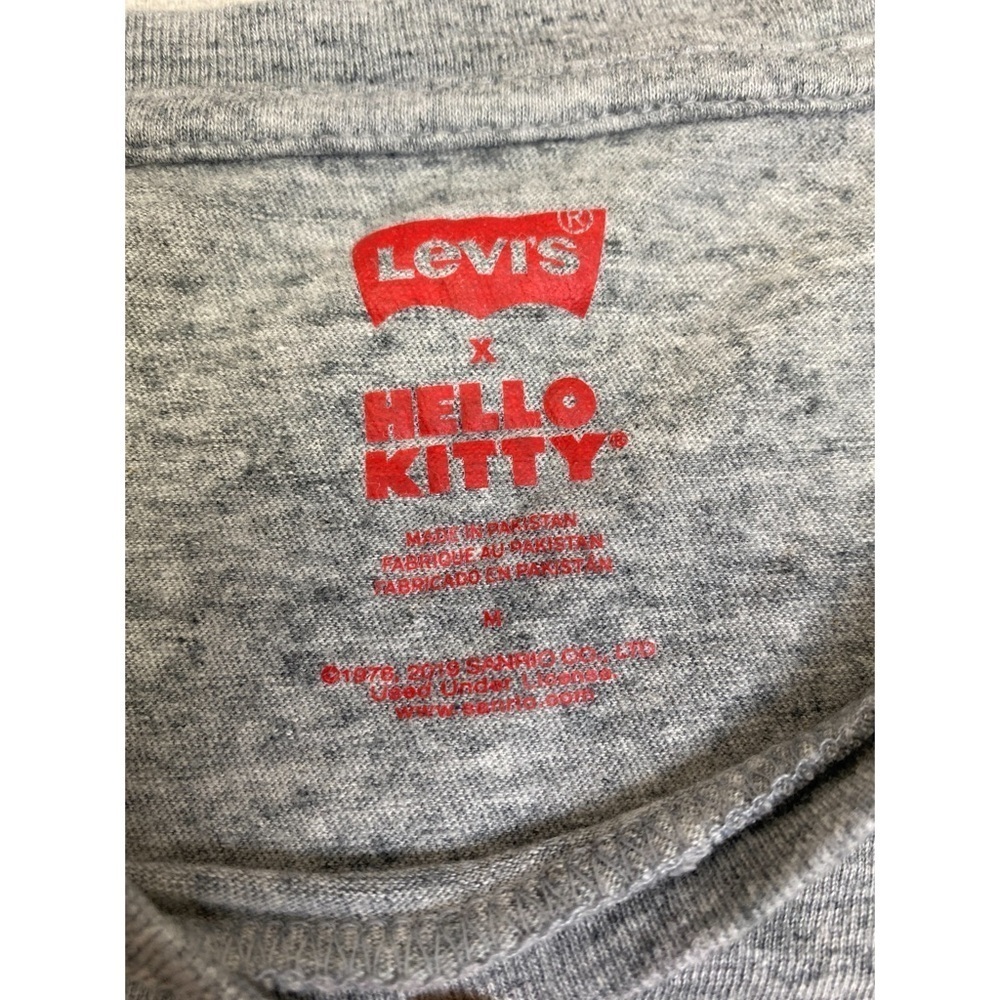 Levi’s Hello Kitty Tee - Picture 2 of 5